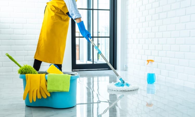 Cara Merawat Lantai Epoxy Agar Tetap Mengkilap dan Awet Bertahun-tahun